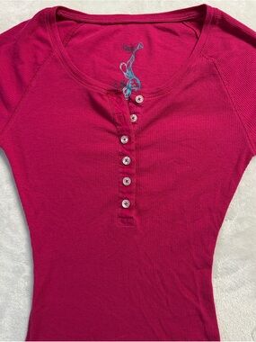 Y2K KISMET women's pink ribbed slim fit 1/4 button down tee, S.